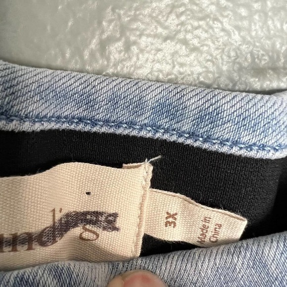 Soft Surroundings Pull On Skinny Jeans Size 3X Light Faded Wash Whiskering NEW - Picture 2 of 8